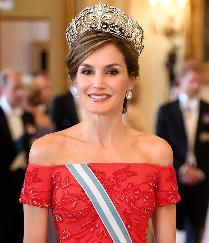 Imagen para artículo LA REINA LETIZIA CON TIARA FLOR DE LIS VISITA DE ESTADO DE LOS REYES A LONDRES