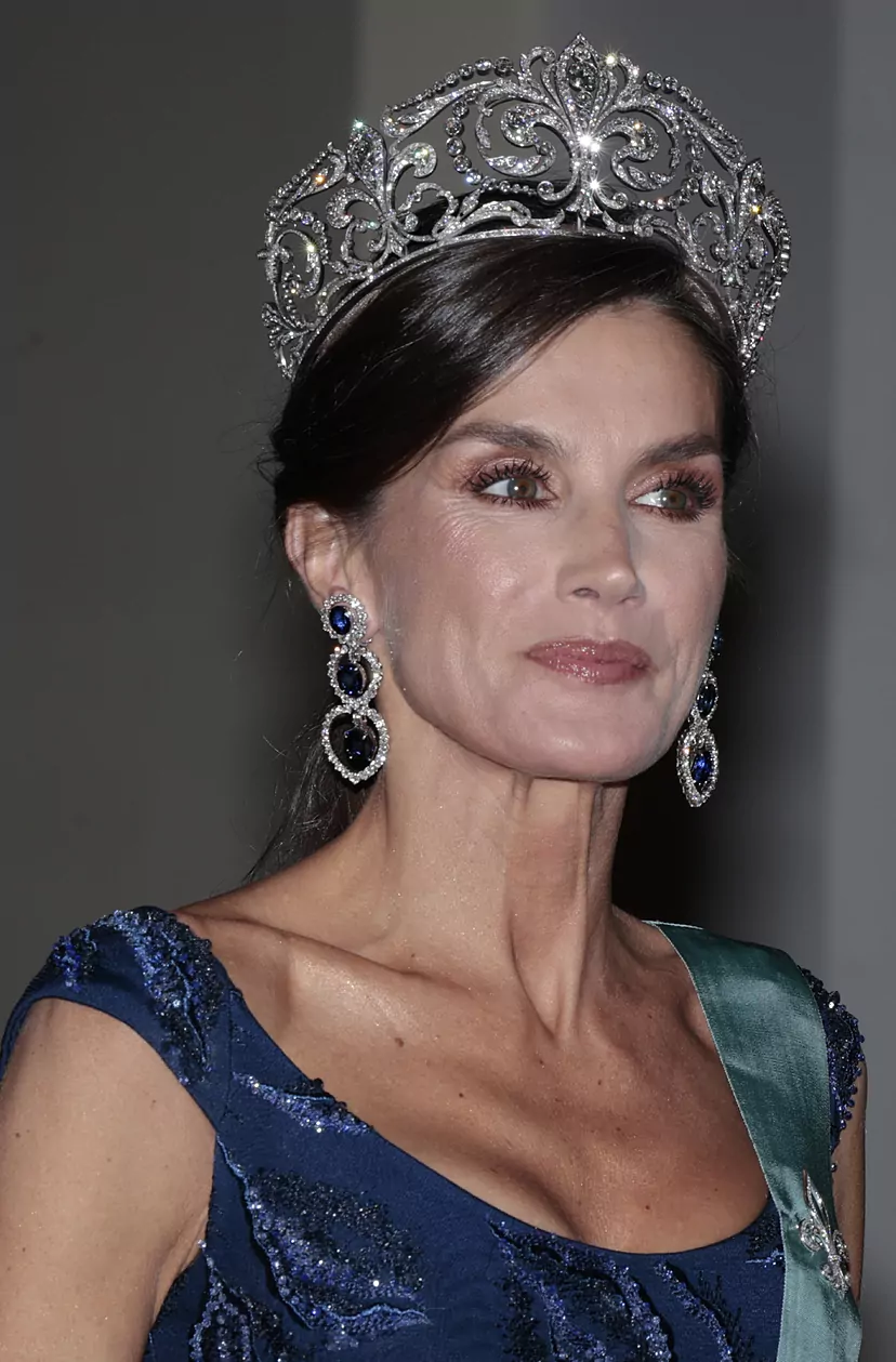 Imagen para artículo LA REINA LETIZIA Y LA PIEZA MÁS IMPORTANTE DEL JOYERO REAL